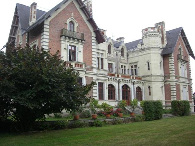 Chateau De Belle Poule Les Ponts-de-Cé Exterior photo