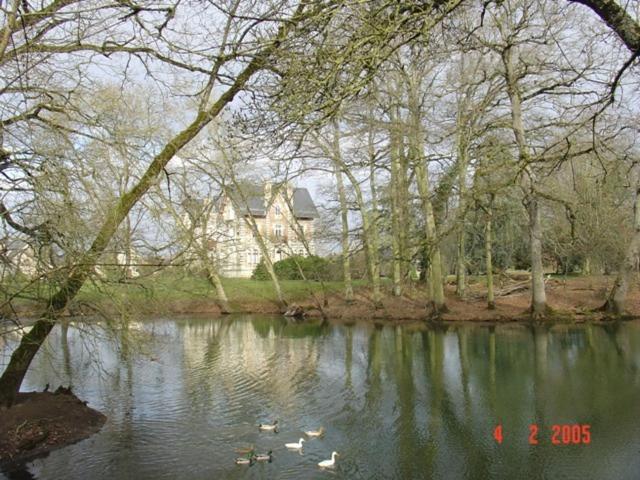 Chateau De Belle Poule Les Ponts-de-Cé Exterior photo