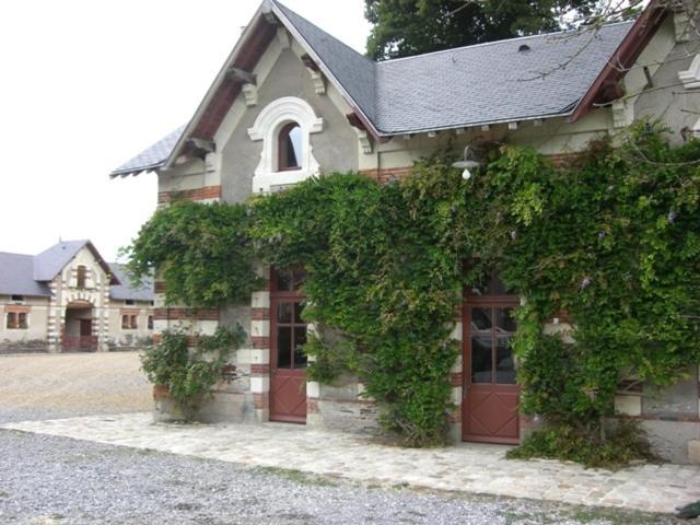 Chateau De Belle Poule Les Ponts-de-Cé Exterior photo